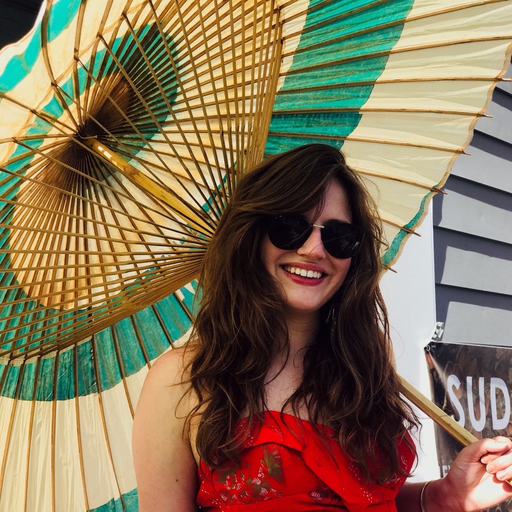 Meet your Posher, Olivia